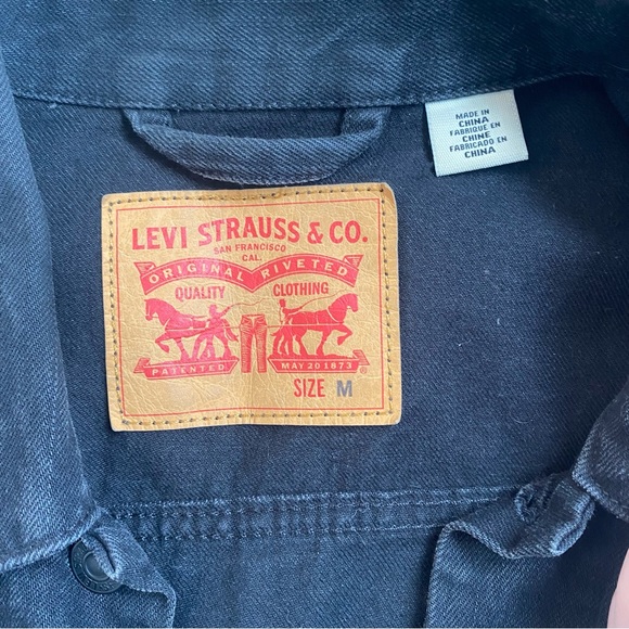 Levi’s Premium Trucker Jacket NWOT - Picture 3 of 3